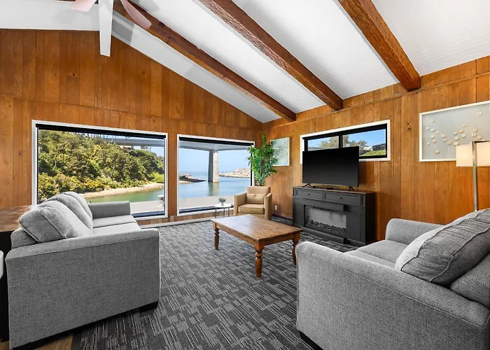 Anchor Lodge